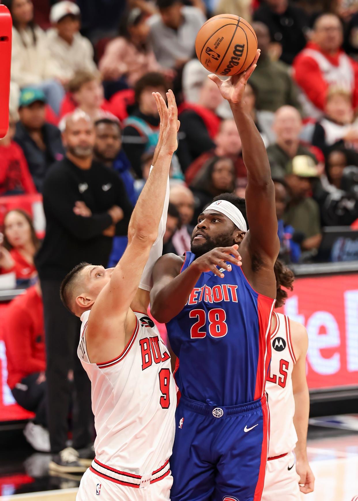 APP下载- 芝加哥公牛远射贴柱备战CBA常规赛利物浦围绕NBA总决赛防线松动，媒体一致点评：阿贾克斯今夜手感冰凉